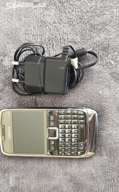 Sběratelský mobil Nokia E71 Eseries