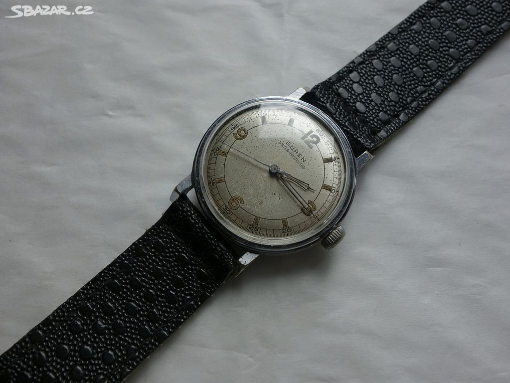 Staré funkční vojenské hodinky Buren-Grand Prix