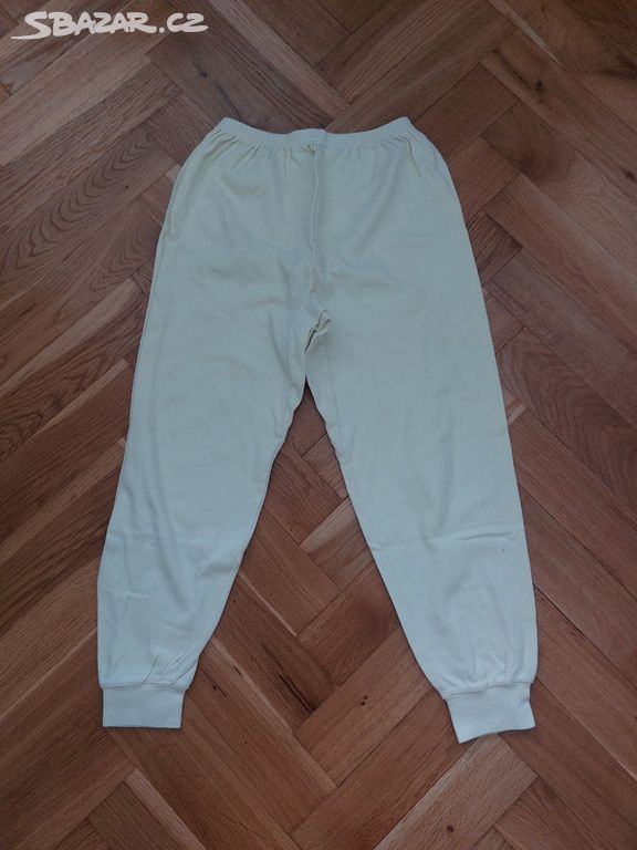 Bavlněné  pyžamové kalhoty vel. 134-140