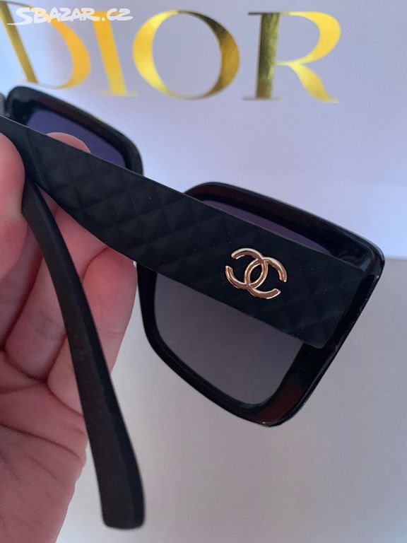 Chanel černé sluční brýle
