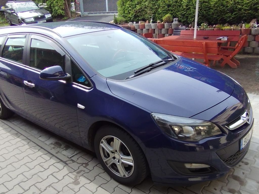 Opel Astra sporty tourer