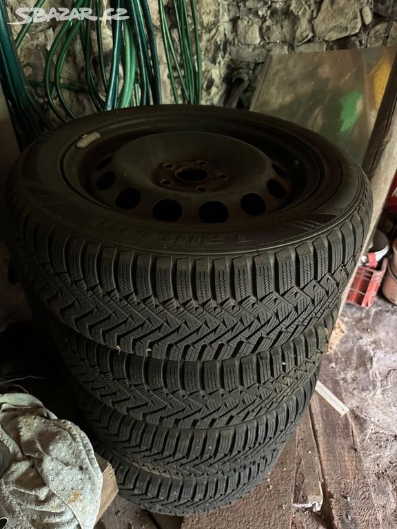 Zimní kola 205/55 R16 Laufenn