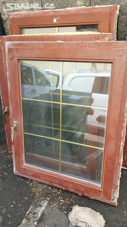 Dřevěné okno 90 (šířka) x 110 cm