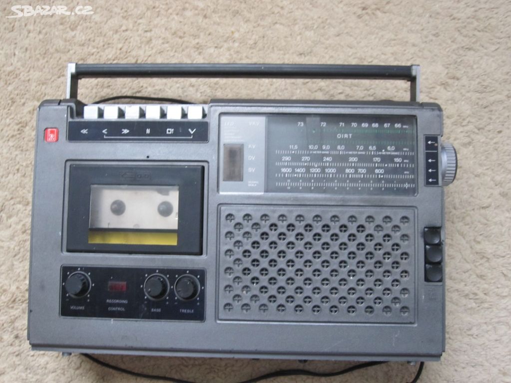 Staré rádio zn.STERN KR800