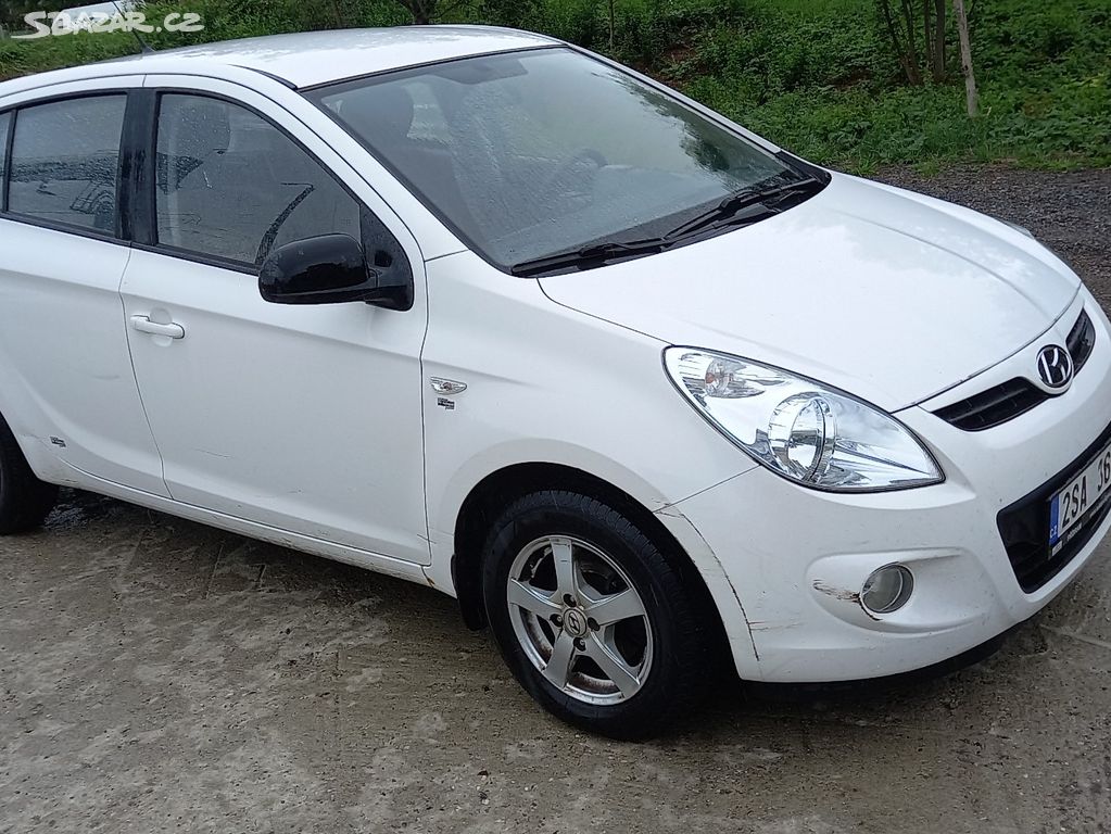 Hyundai i20 1,2i r.v.2012, Klima, Dohoda