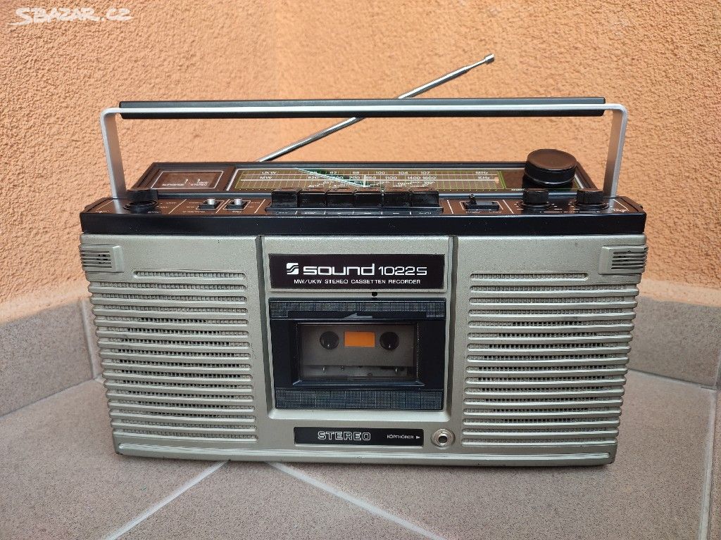 RETRO STEREO RADIO CASSETTE RECORDER SOUND 10225.