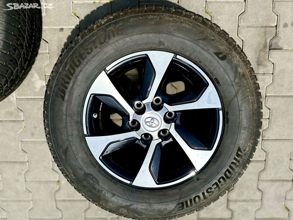 Toyota Hilux originál kola 17 6x139,7 265/65 r17