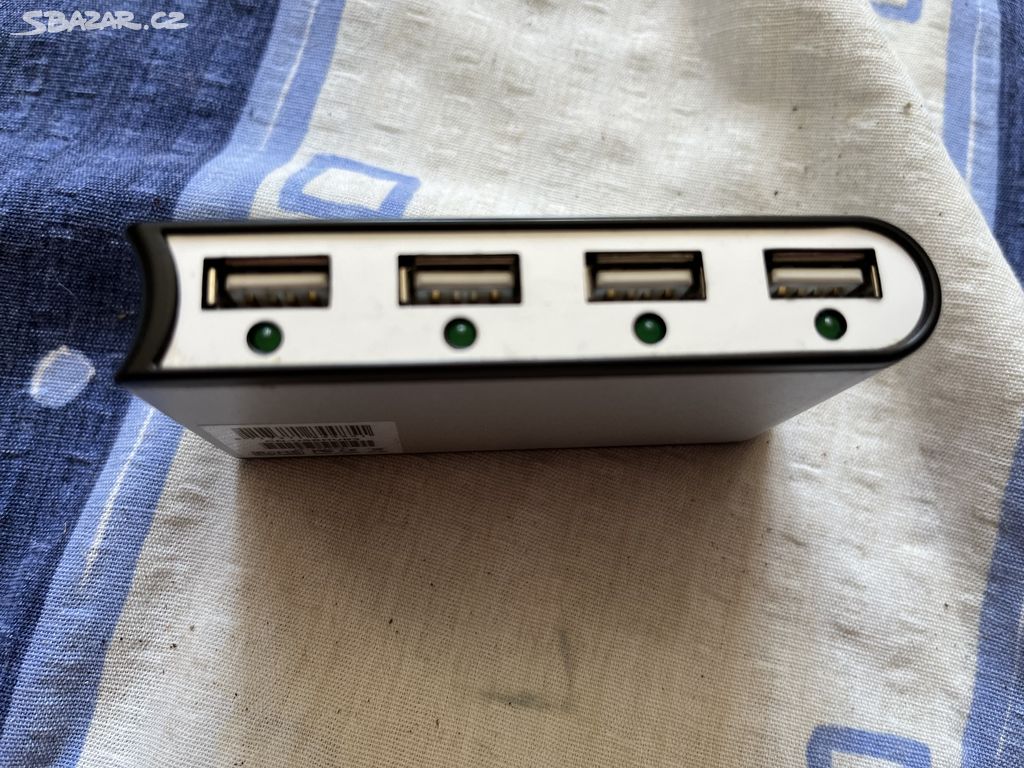 USB rozbočovač / USB Hub Canyon