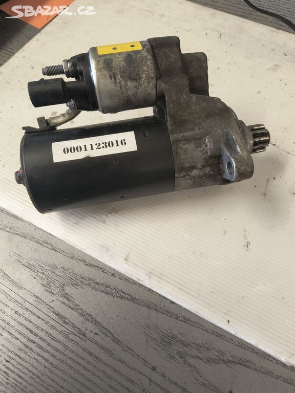 Prodám Passat B6 Starter BOSCH 103kw 800kč