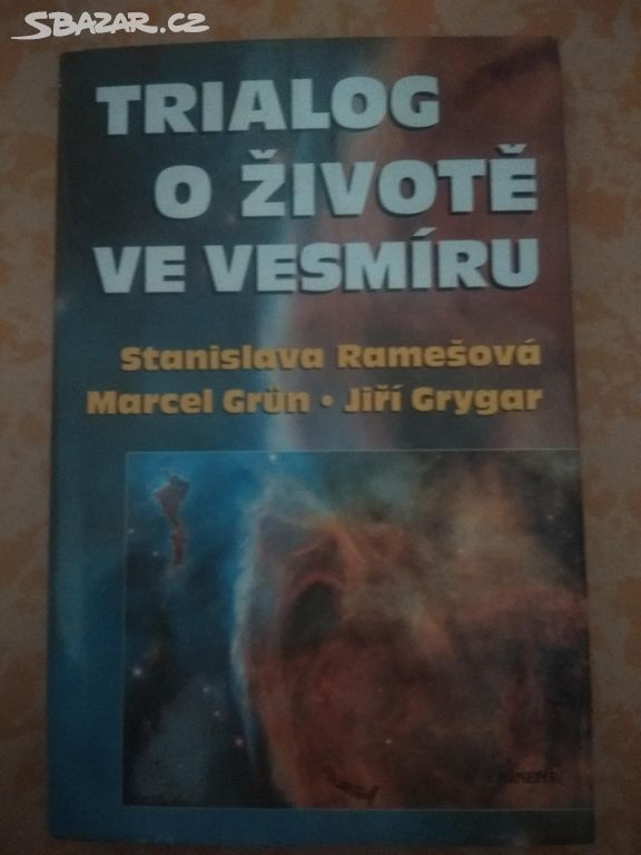 Kniha Trialog o životě ve vesmíru