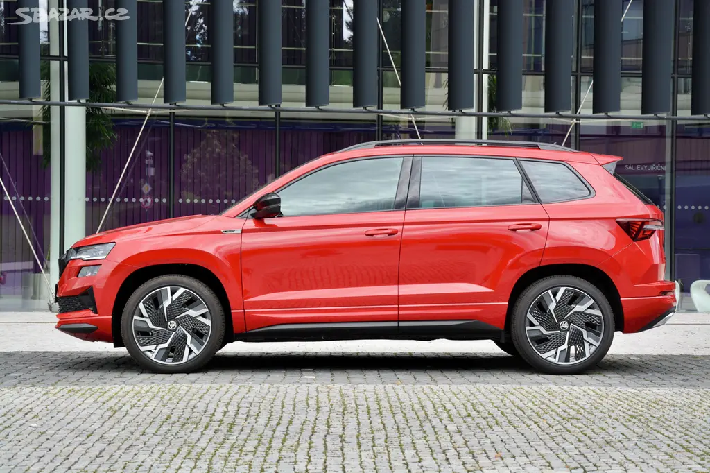 Škoda Karoq Sportline Exclusive 2,0TSI 140kWDSG4x4 - fotka 2