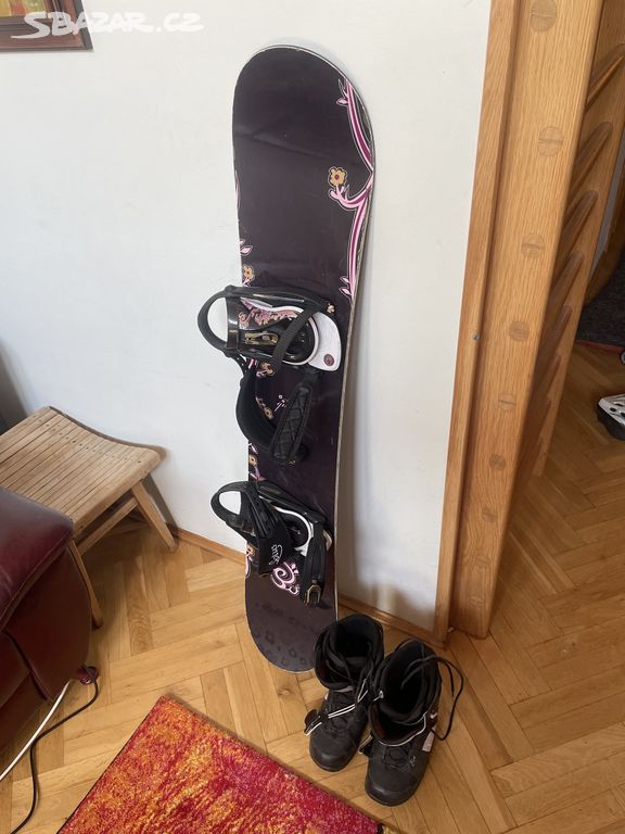 Snowboard a snowboardové boty