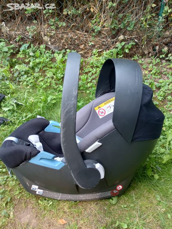 Autosedačka Cybex včetně Isofixove základny