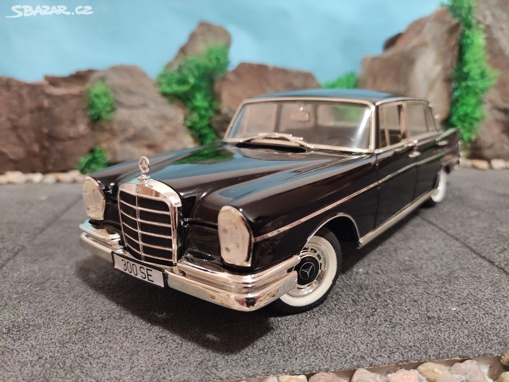 prodá model 1:18 mercedes benz 300SE