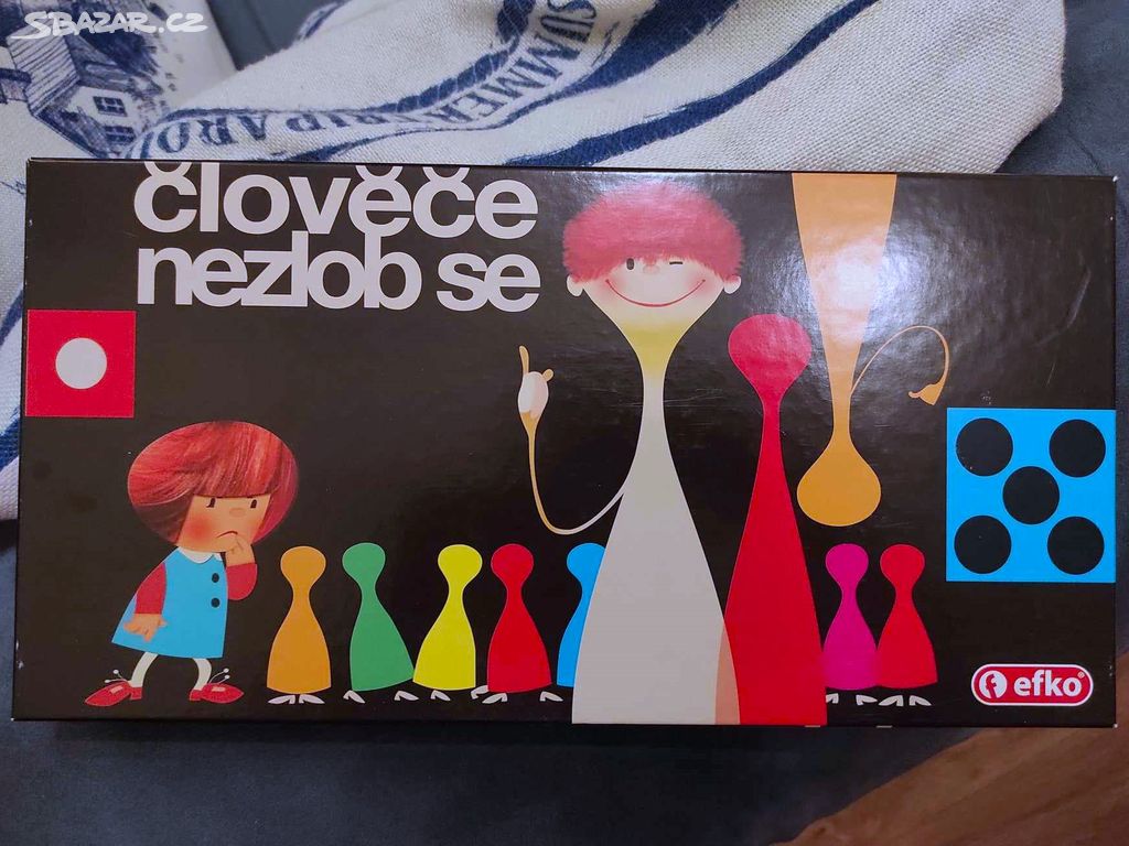 Společenská stolní hra Člověče nezlob se retro