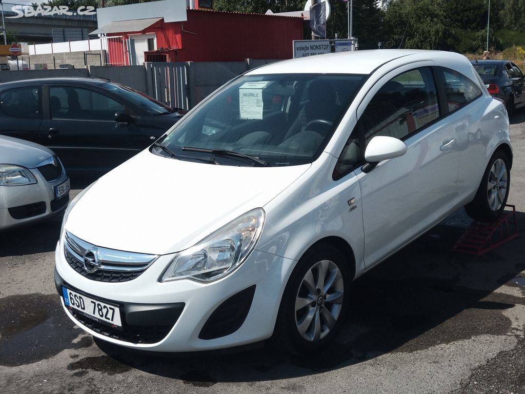 Opel Corsa 1.4i 64kW Cosmo,1 majitelka,ALU 16",