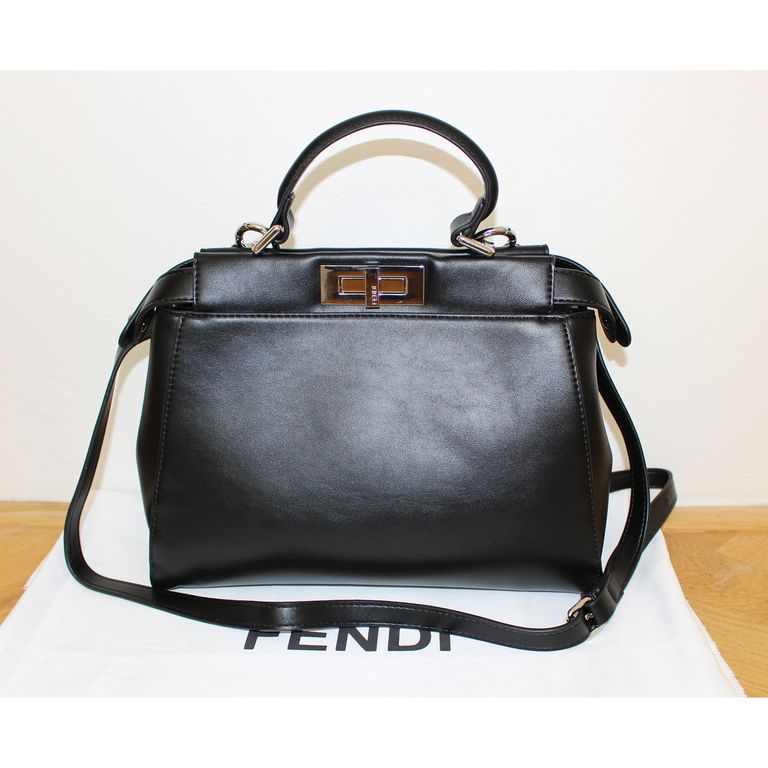 Kabelka Fendi Peekaboo