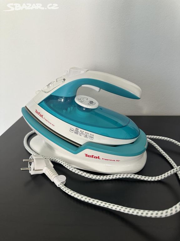 Žehlička bezdrátová - Tefal FV6520 Freemove Air