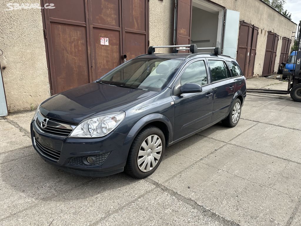 Opel Astra combi rok 2007 na ND