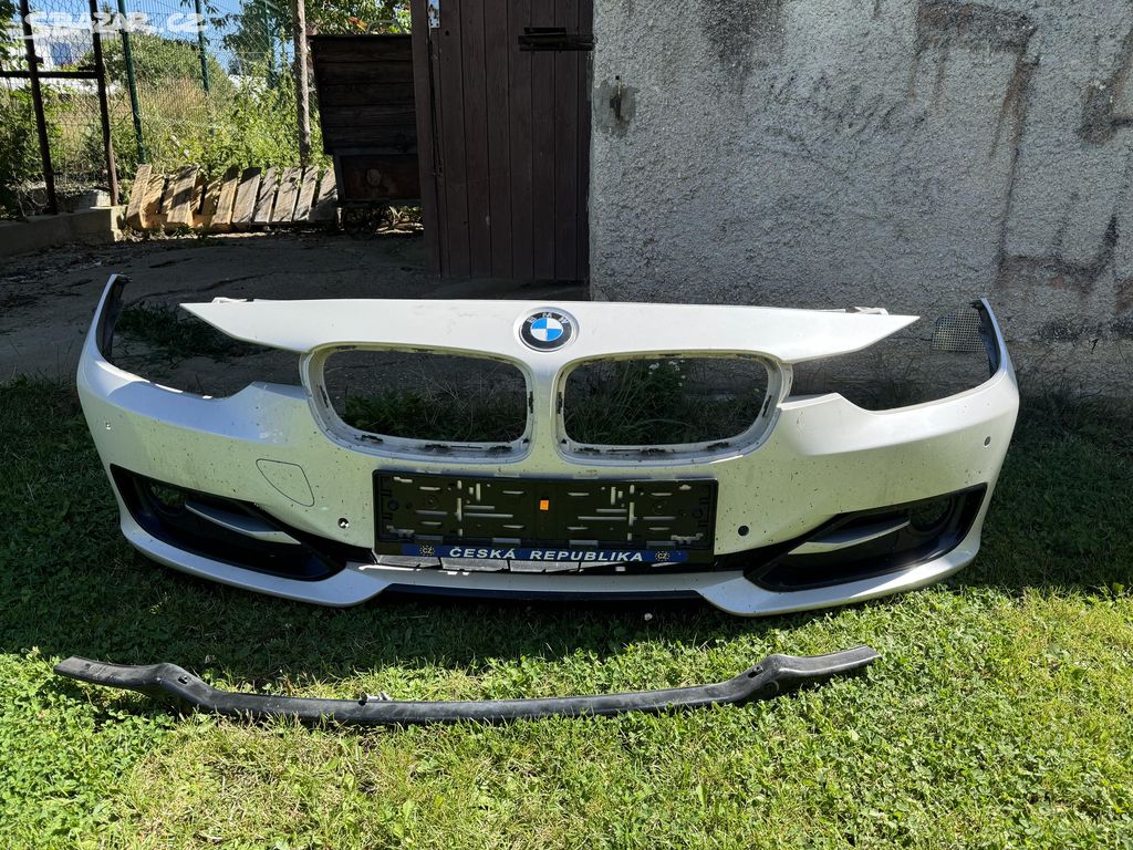 Přední narazník Bmw f30 f31 + všechny mřížky