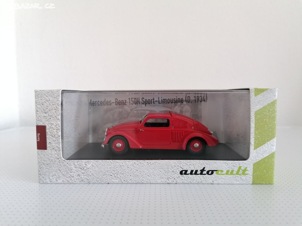 AutoCult Mercedes-Benz 150H Sport-Limousine - Red