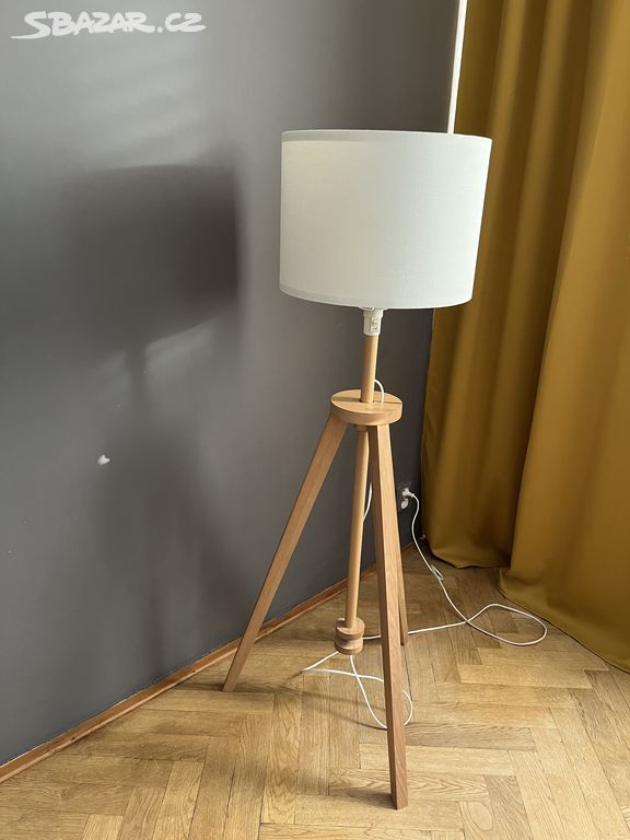 Lampa - stojací Ikea LAUTERS