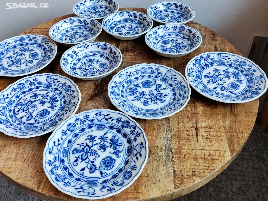 Cibulák porcelán Dubí originál talířky a misky