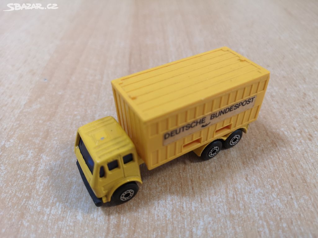 MATCHBOX MERCEDES CONTAINER TRUCK BUNDESPOST MB42