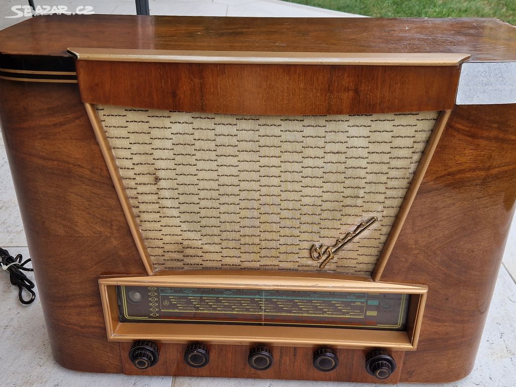 radio Tesla Opera 621A