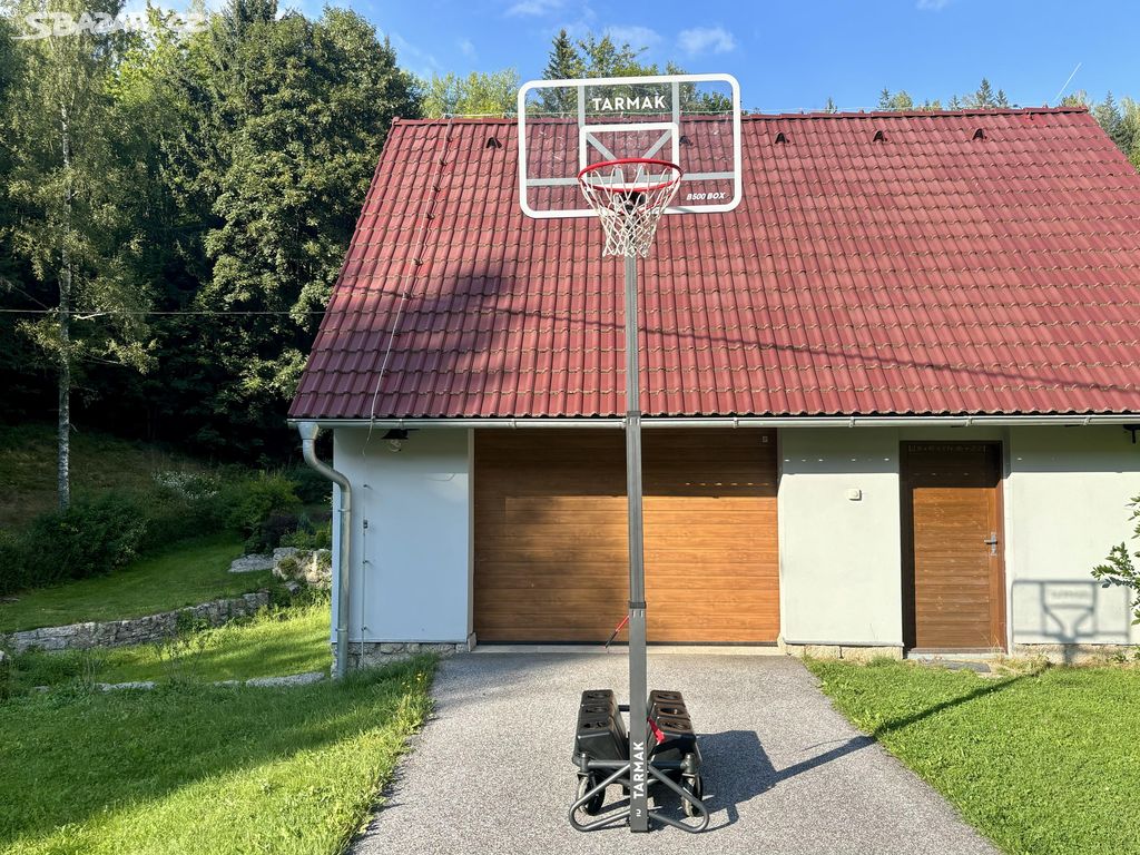 Téměř nový poloprofesionální basketbalový koš