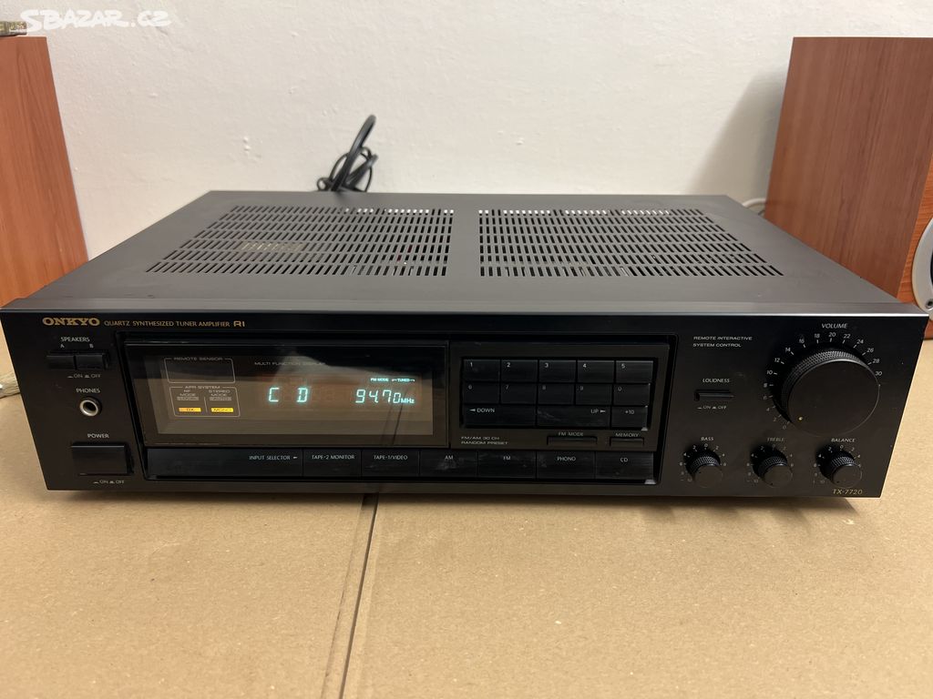 ONKYO RECEIVER TX-7720