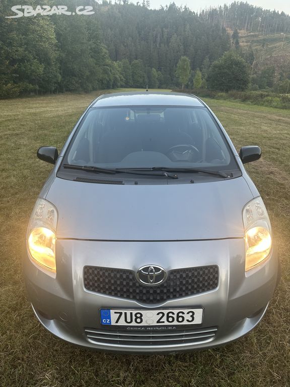 Toyota Yaris 1,3 VVT-i 64KW r.v. 2007 automat.