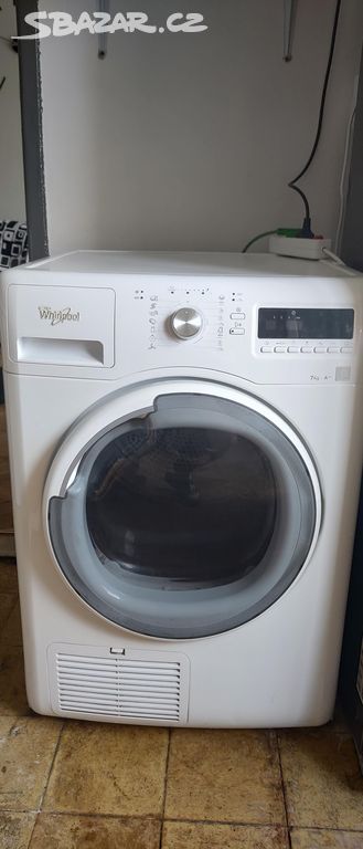 sušička Whirlpool s 6. smyslem