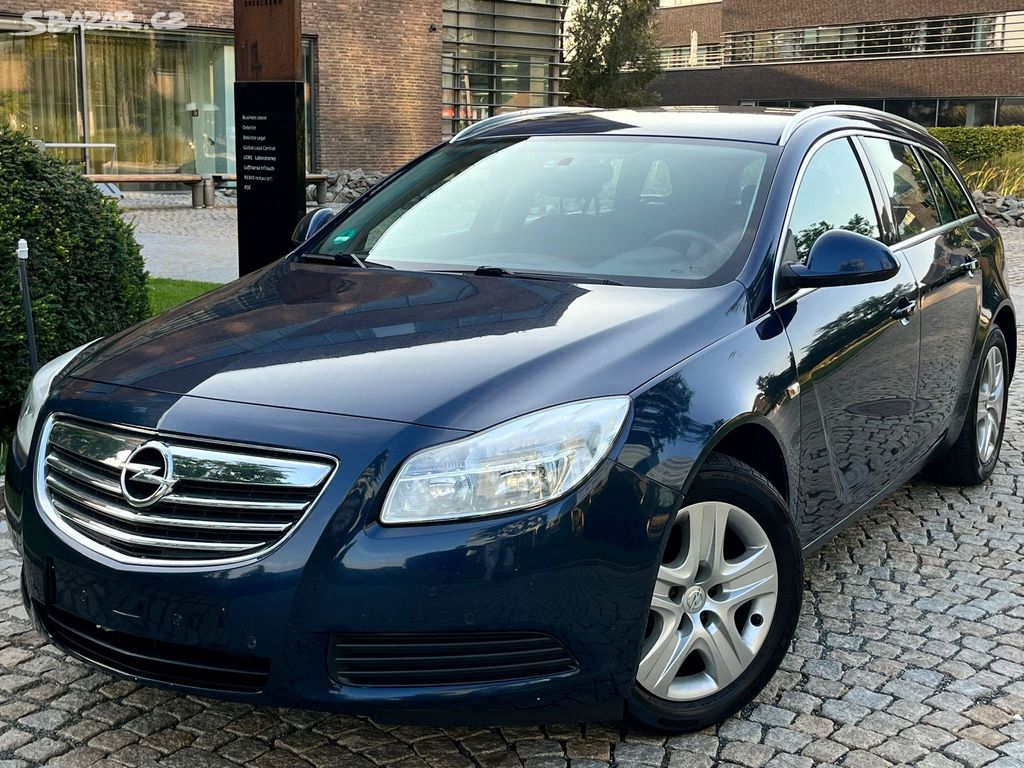 Opel Insignia, 2.0CDTi TAŽNÉ SERVISKA SENZORY