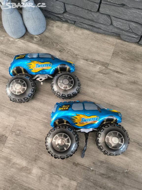 Dva nafouknuté balónky monstertruck