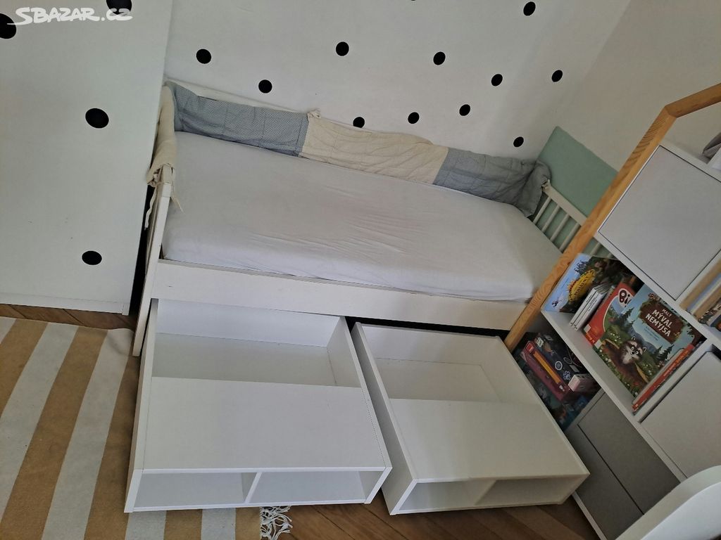 Úložný prostor pod postel Ikea