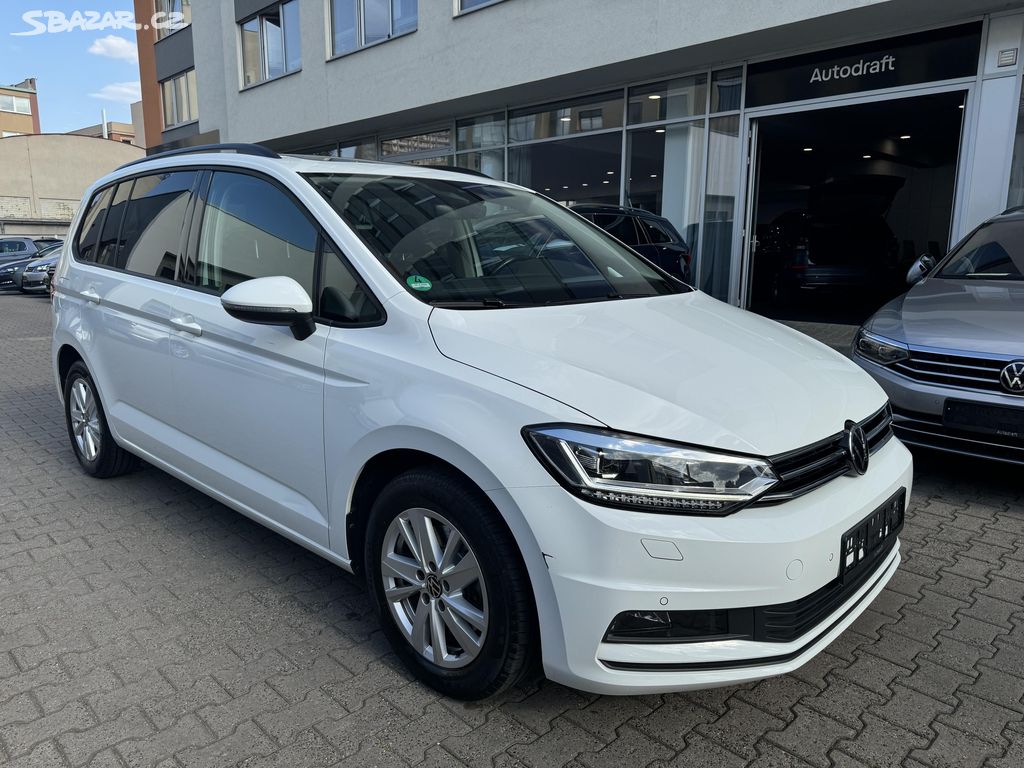 VW Touran 2.0 TDI 110kW DSG Tažné Webasto Panorama