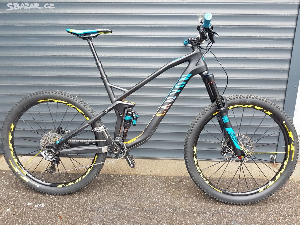 Enduro kolo Canyon Strive CF 9.0 Team