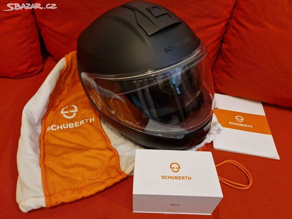 Schuberth C5 helma XL + interkom SC2 Sena