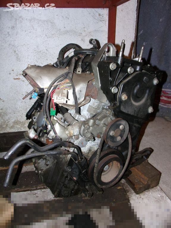 Motor Renault Safrane 2,2i 79 kW J7TT762