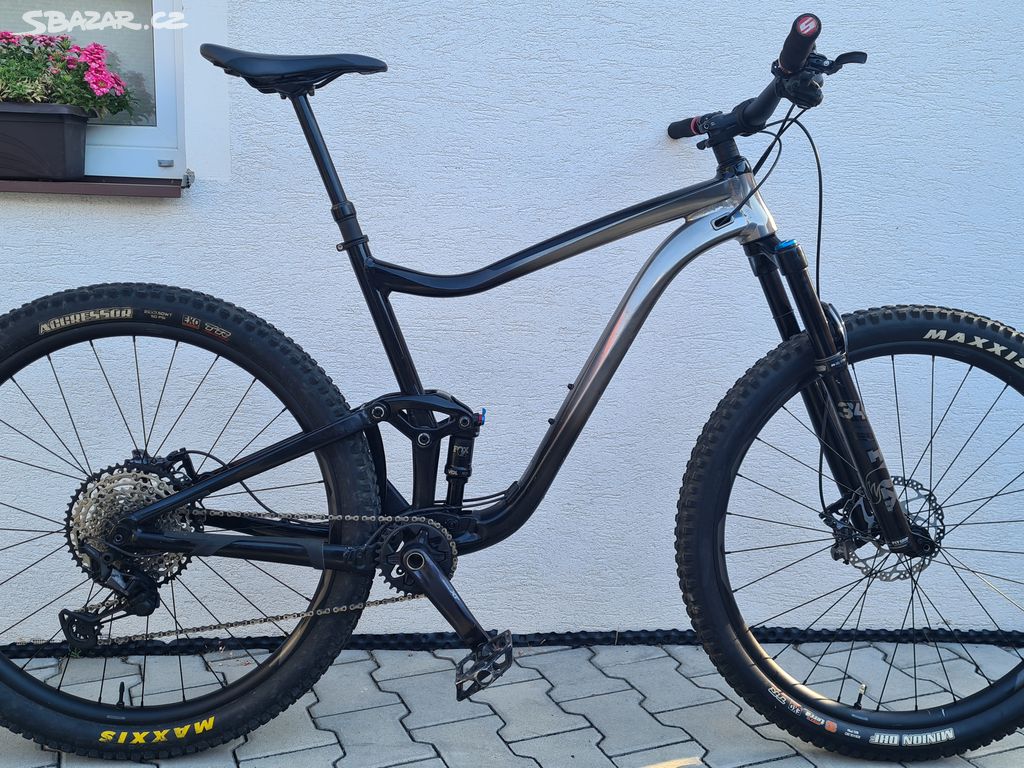 GIANT TRANCE 1, Tlumiče FOX, SRAM NX 1x12, Rám XL