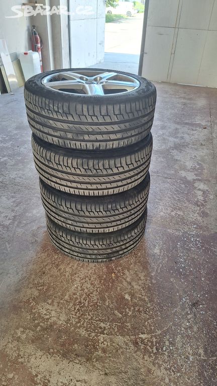 Letní kola 235/45 R17 Audi