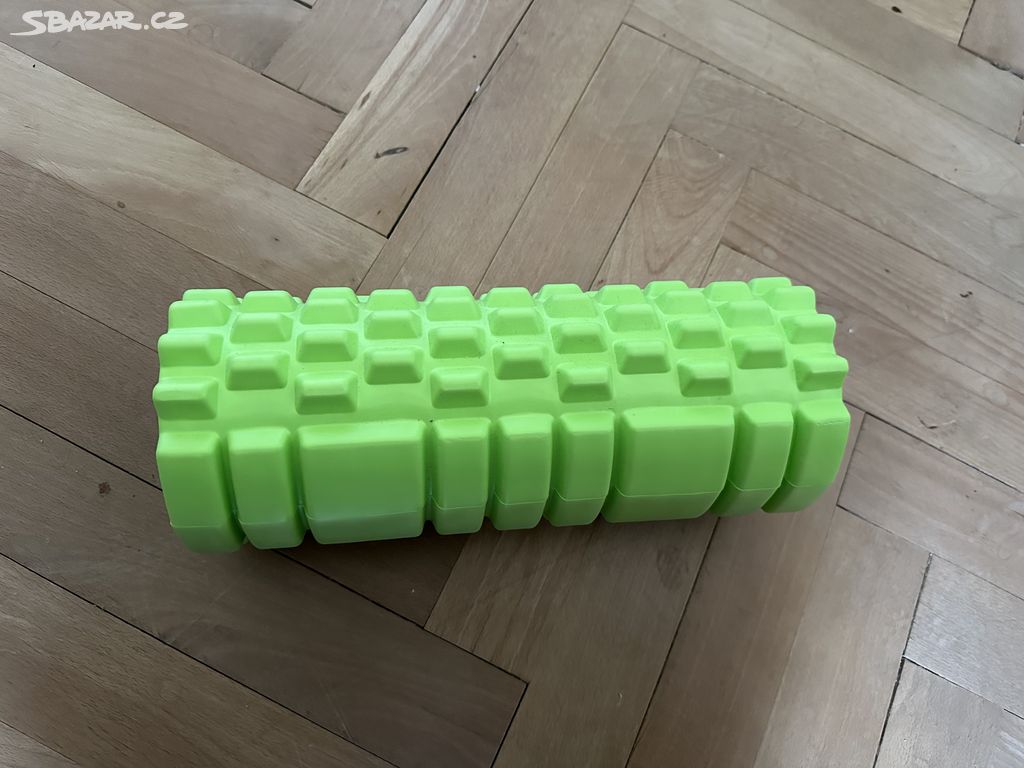 Masážní válec (foam roller)