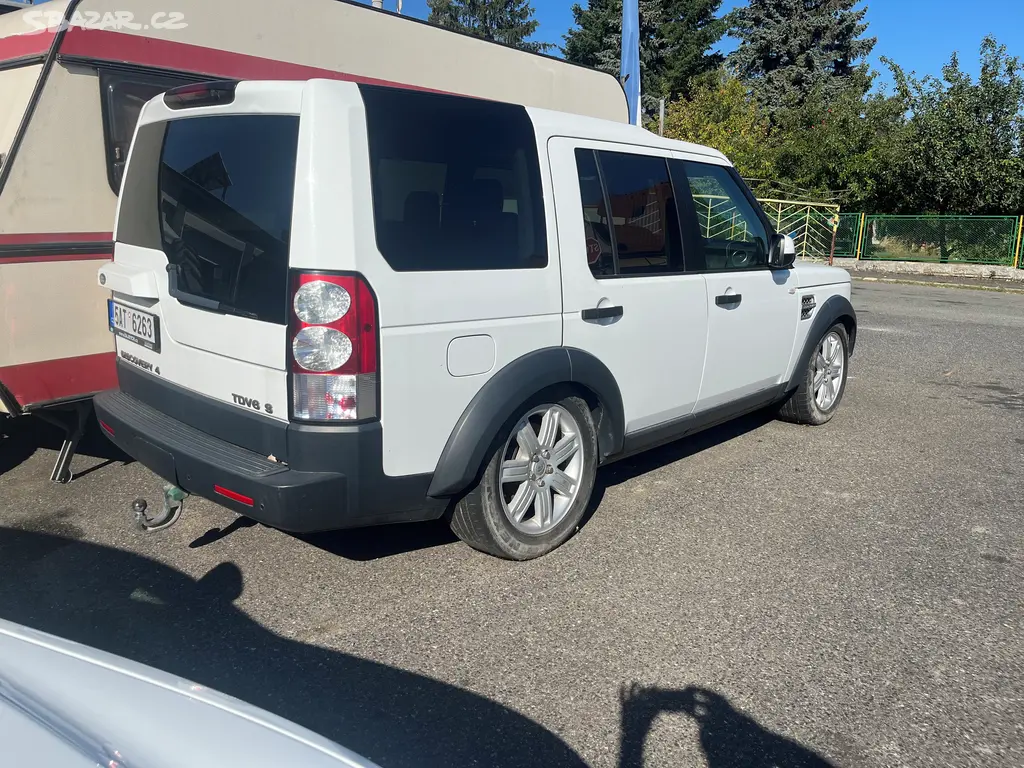 Land Rover Discovery 4 3,0 155 kW koup. v ČR 1.maj - fotka 5
