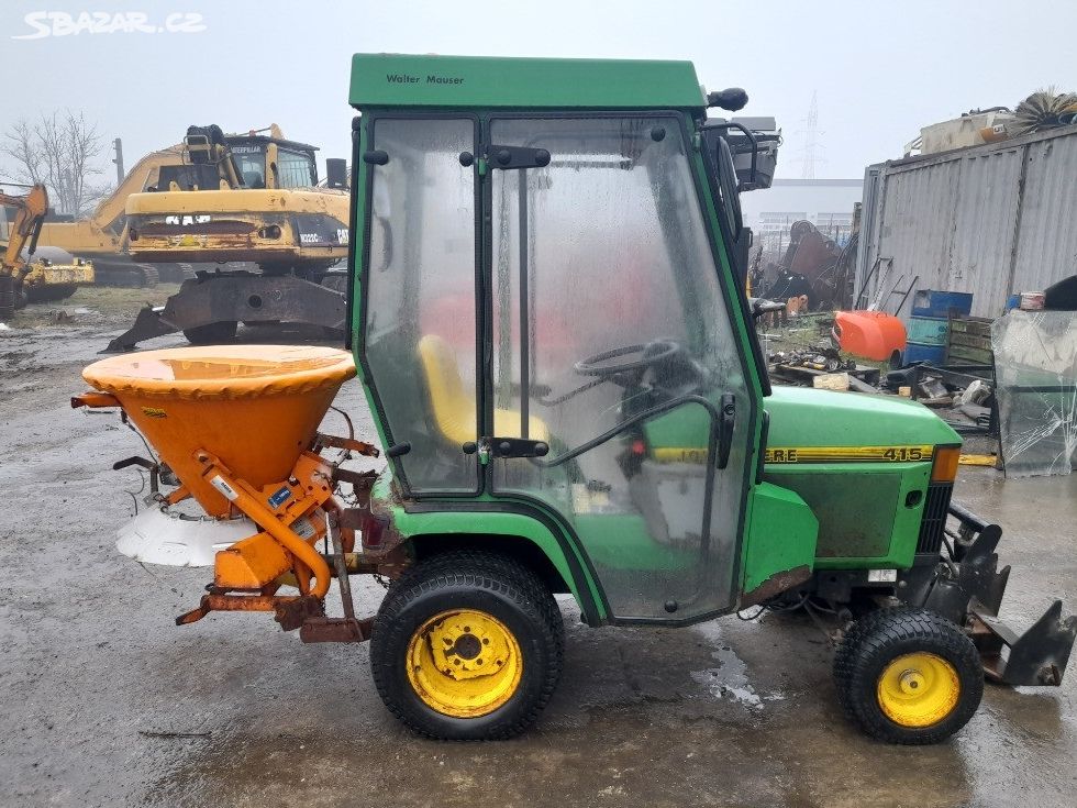 Traktor John Deere 415