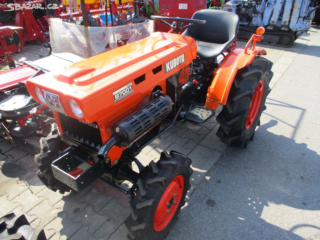 Malotraktor Kubota B7001 plně repasovaný 5