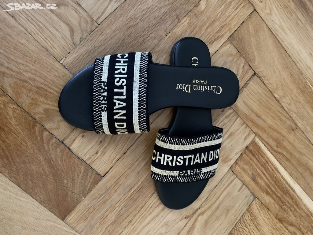 Cukle Christian Dior