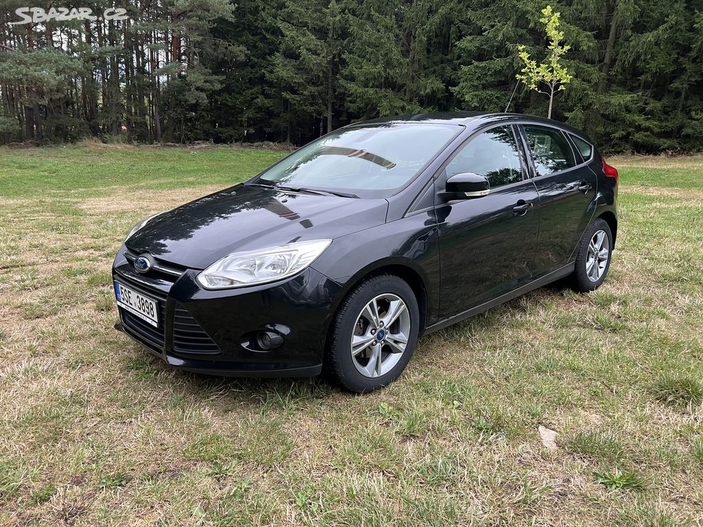 2013 Ford Focus 1,6i benzín 79tkm winter paket