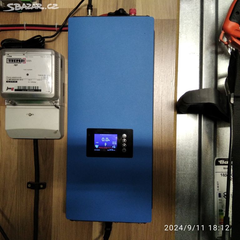 Gridfree 2000W měnič 230V Modrásek.