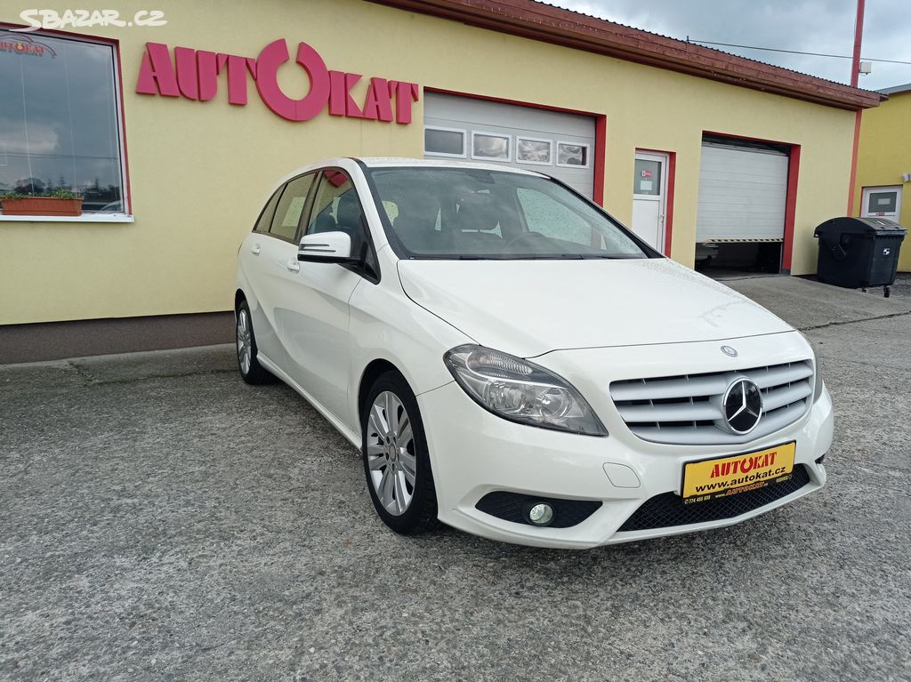 Mercedes-Benz B180 1.6i 90kW/EXECUTIVE/1Maj